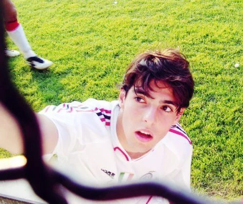 Kaká thumbnail
