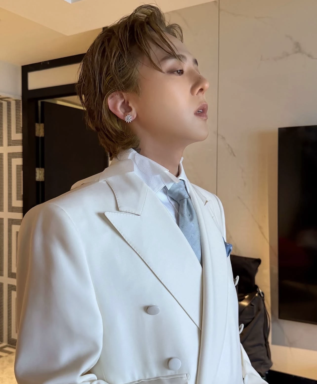 Kwon Jiyong thumbnail