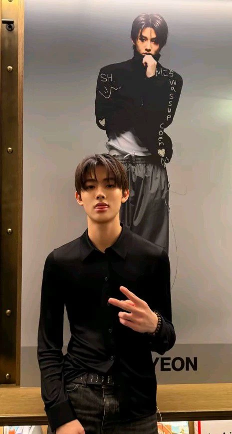 Eom Seonghyeon  thumbnail