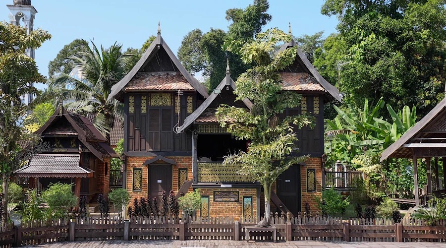 Malay Family thumbnail