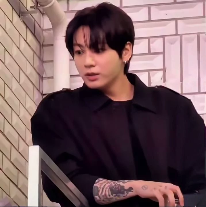 Jeon Jungkook thumbnail