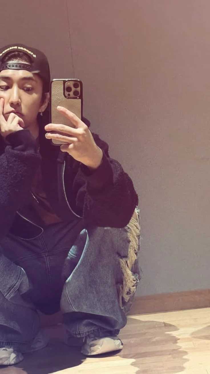 Han Jisung. BL (Boys' Love) thumbnail