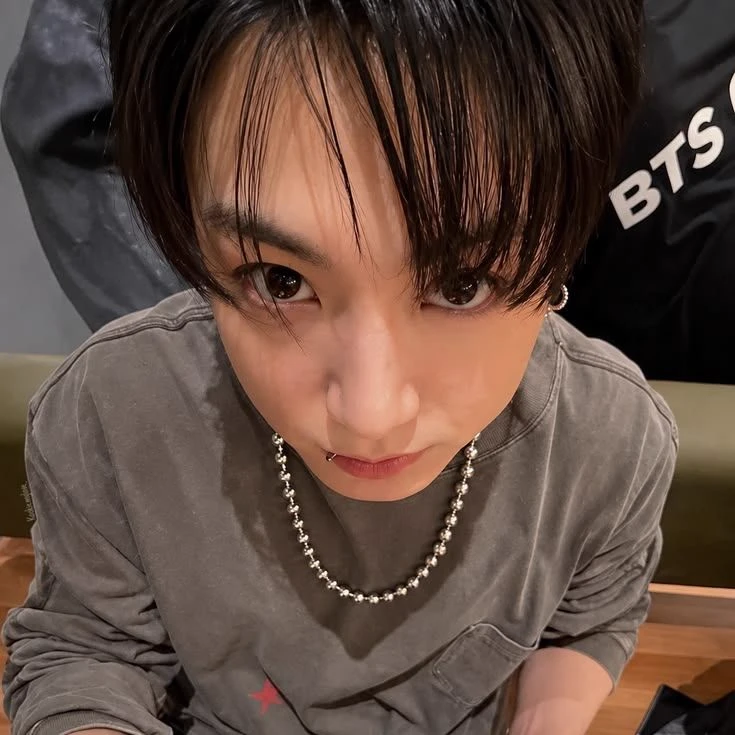Jeon Jungkook (Kookie) thumbnail