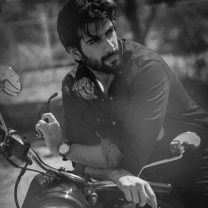 Rishabh Malhotra {Senior} thumbnail
