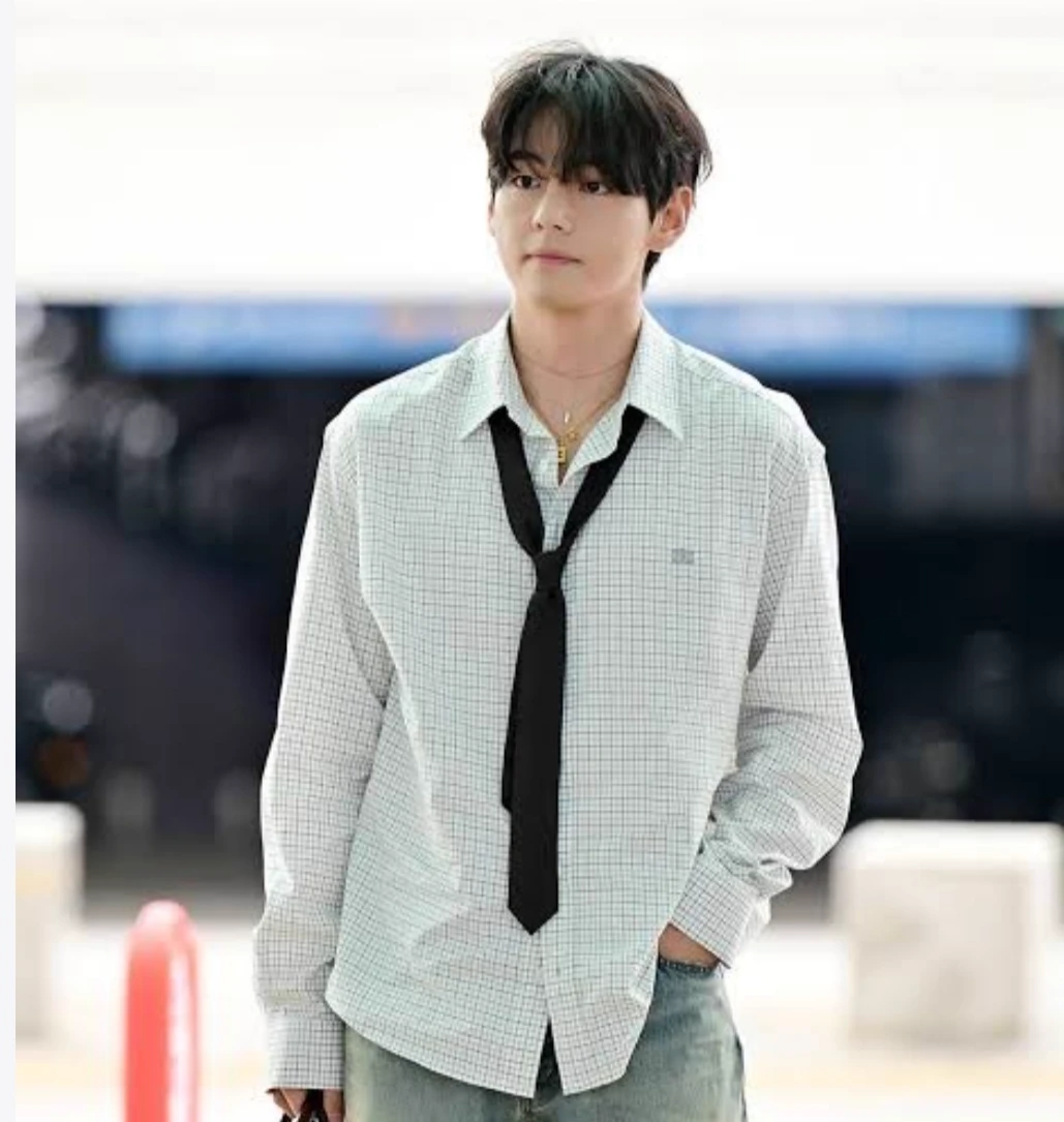 Kim Taehyung thumbnail