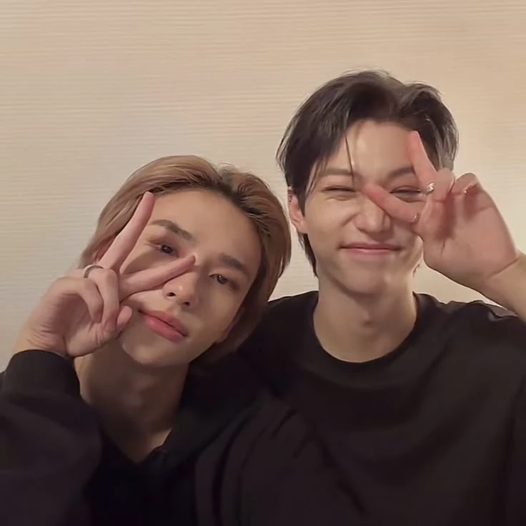 Hyunjin y Felix thumbnail