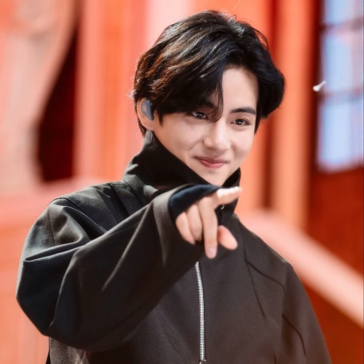 Kim Taehyung thumbnail
