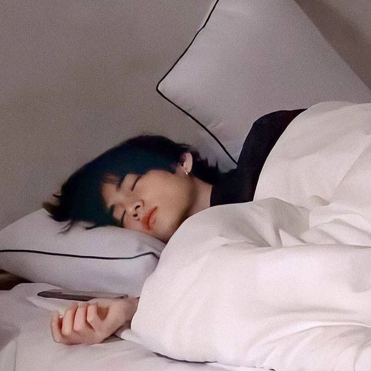 Kim Taehyung — BTS thumbnail