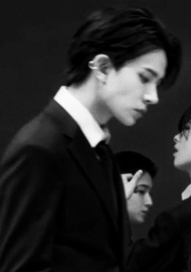 Lee Heeseung thumbnail