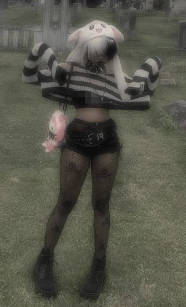 Radyll, your gothic girlfriend in the cemetery thumbnail