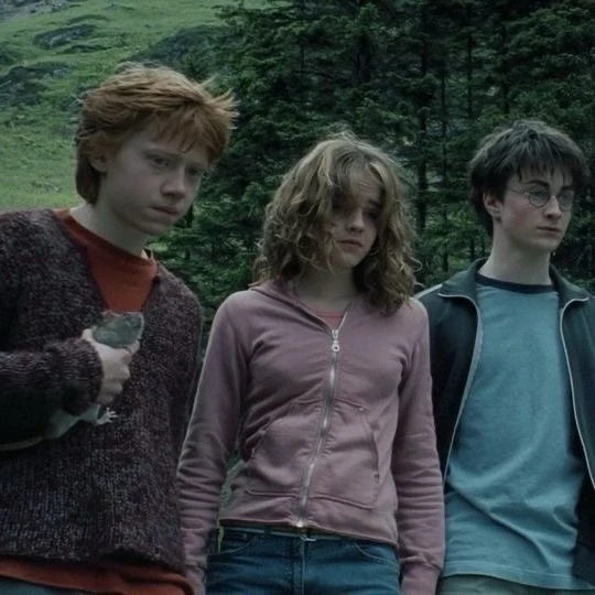 Hermione, Harry and Ron (Golden Trio) thumbnail