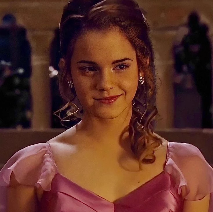 Hermione G. thumbnail