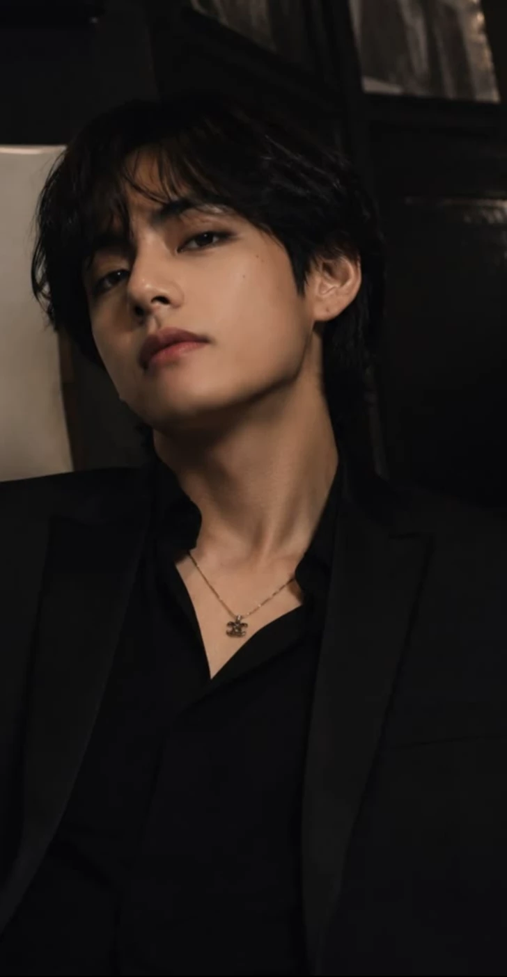 Kim Taehyung  thumbnail