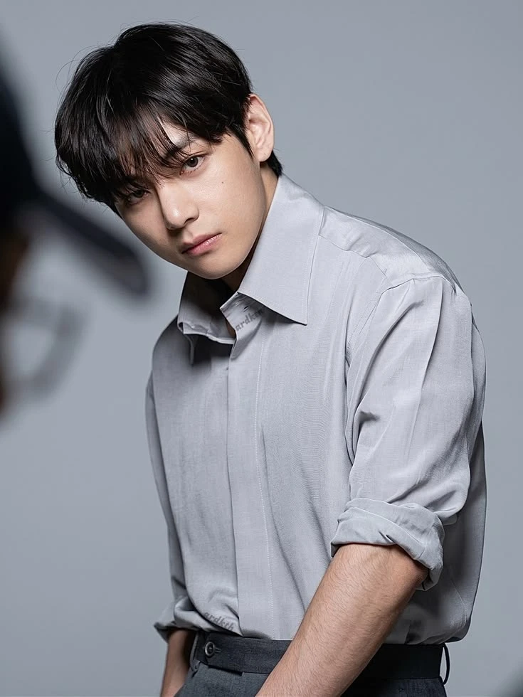 Kim Taehyung thumbnail