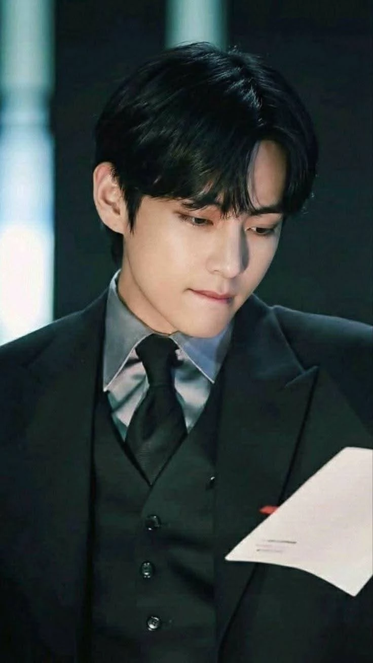 Kim Taehyung thumbnail