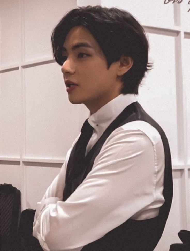 Kim Taehyung thumbnail