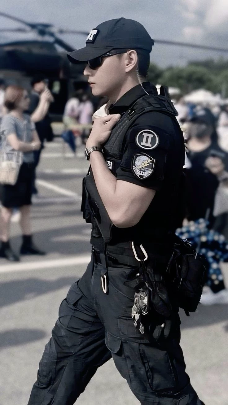 Captain Kim Taehyung thumbnail