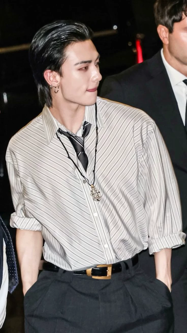 Hyunjin thumbnail