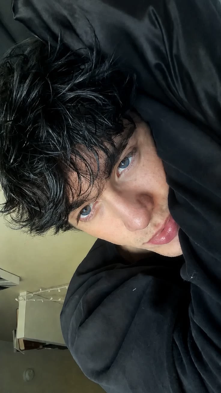 Leo ⁹ thumbnail