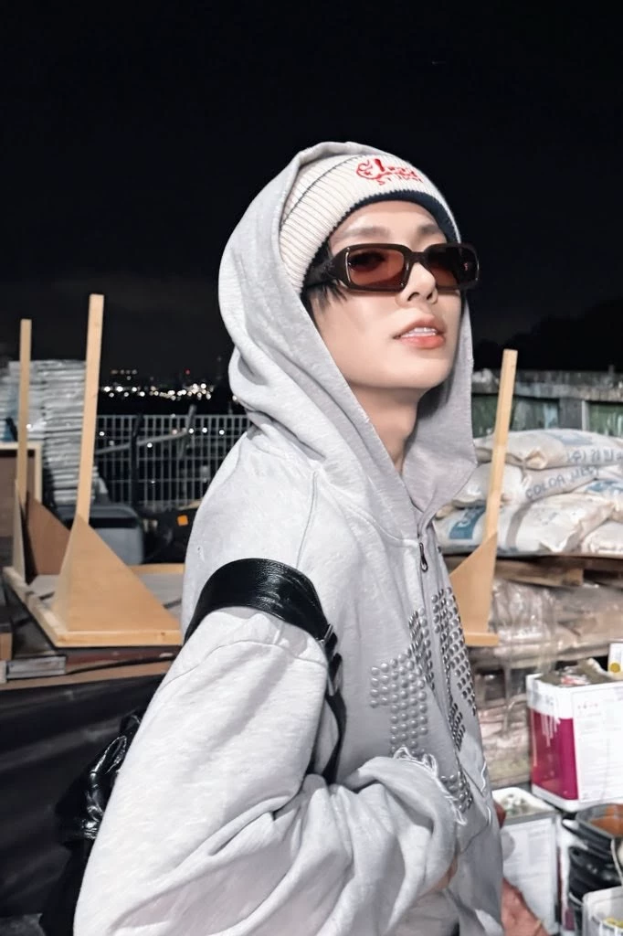 lee heeseung thumbnail