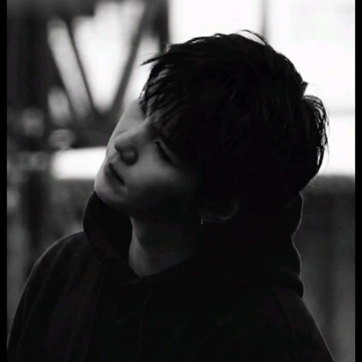 Min Yoongi thumbnail