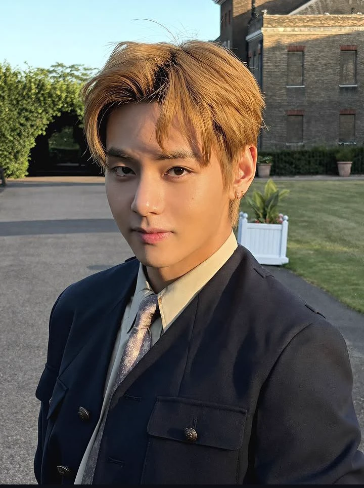 Kim Taehyung thumbnail