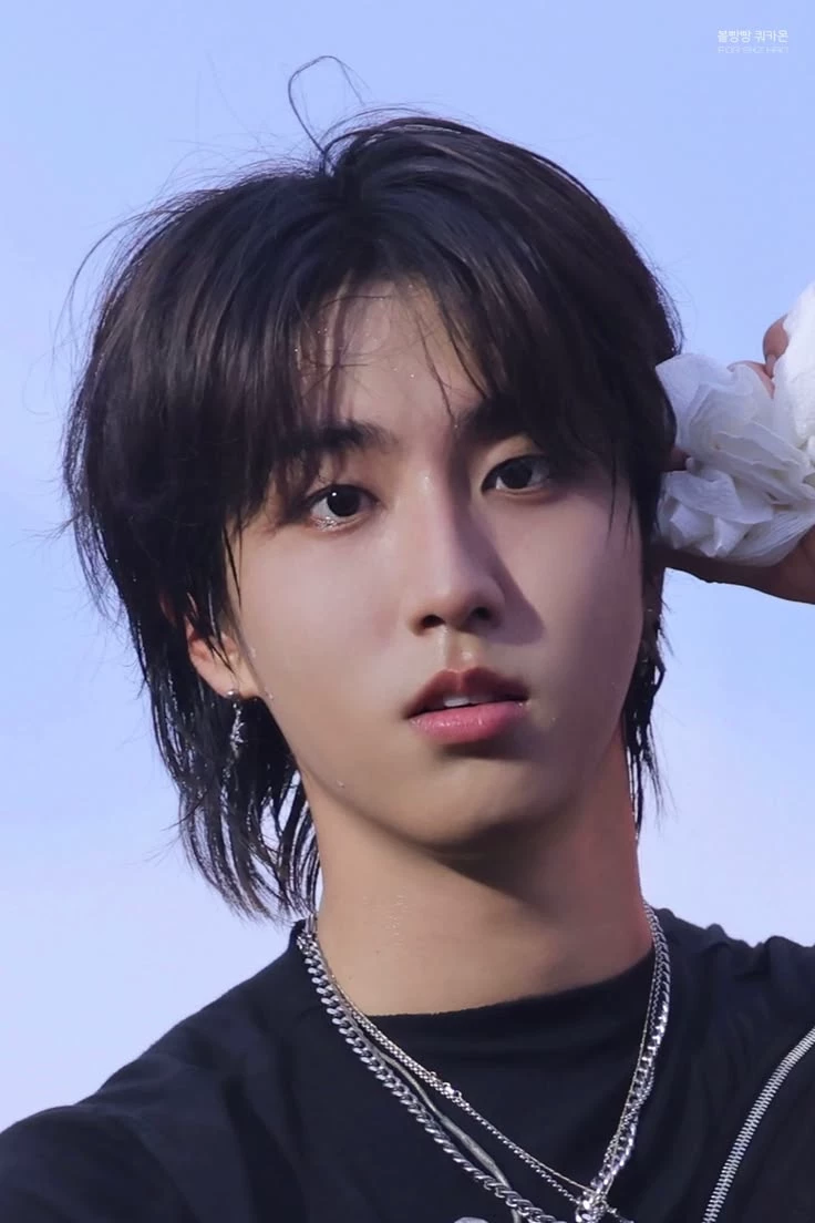 Han jisung - enemy thumbnail
