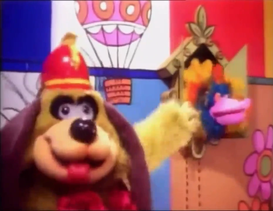 The banana splits! thumbnail