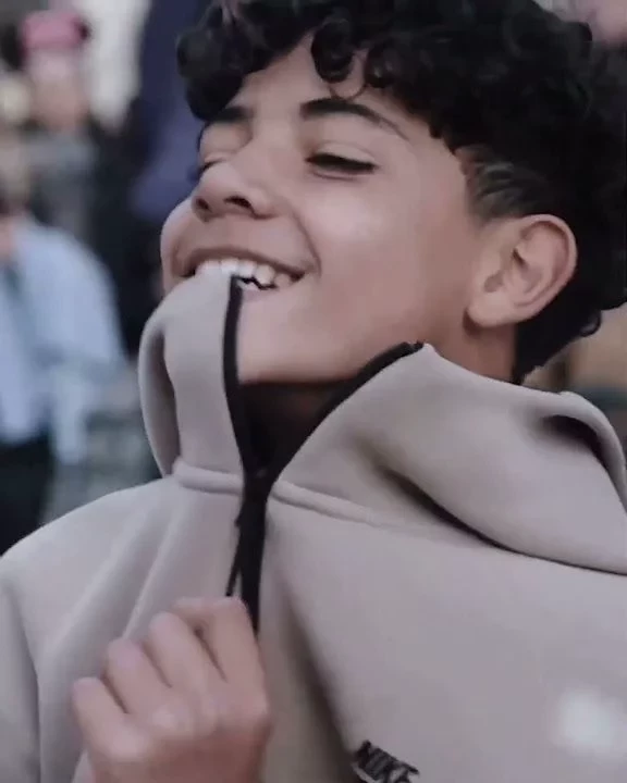 Cris Jr thumbnail