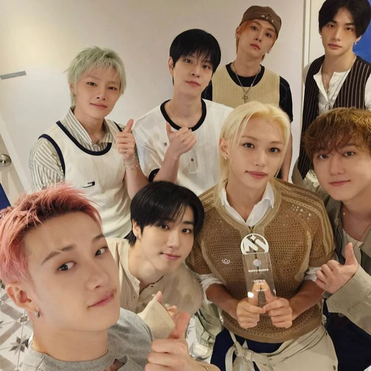 stray kids💞 thumbnail