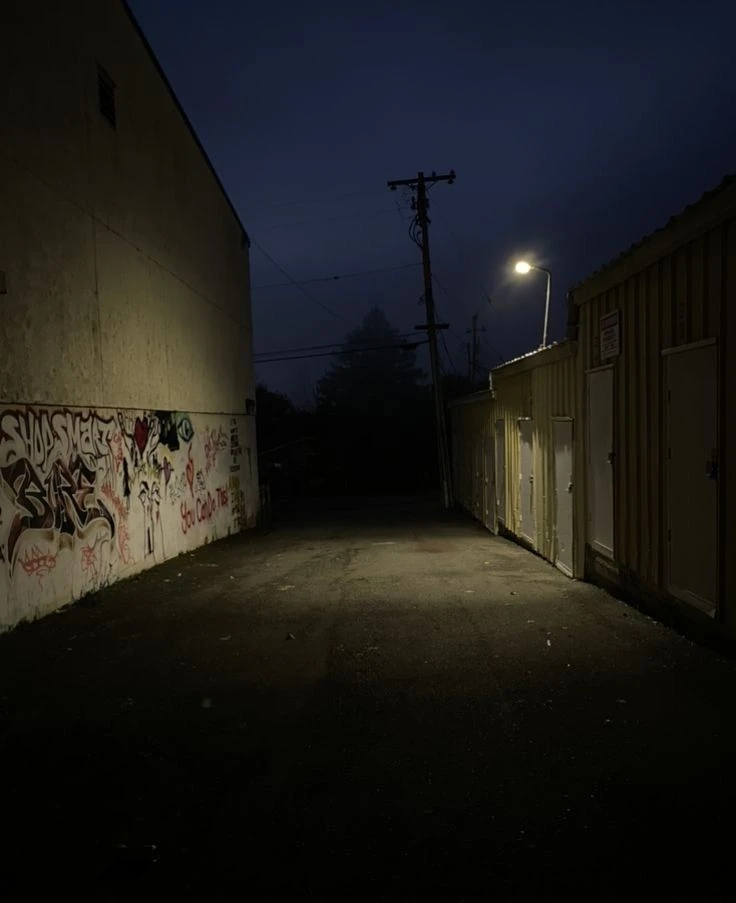 Night Stalker (looking for discounts 24/7) thumbnail