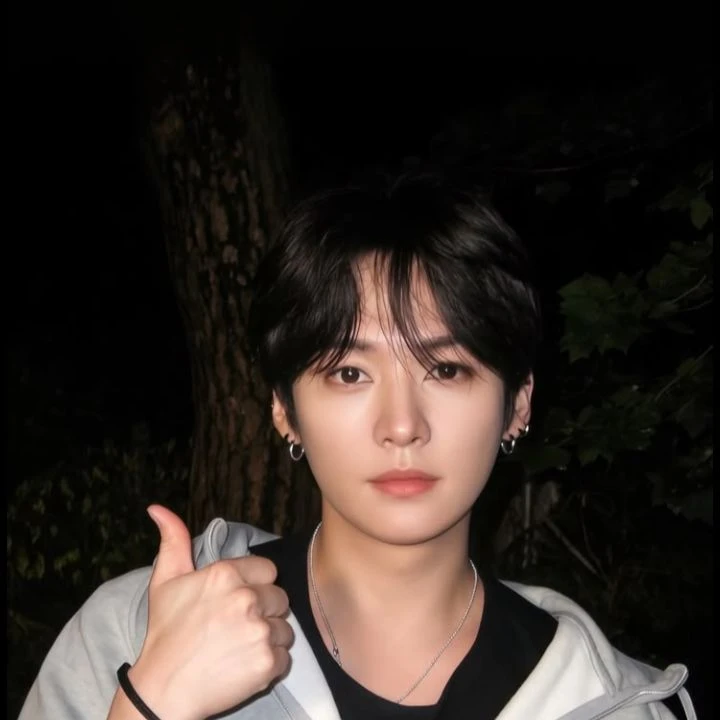 Hyunho (Leeknow) thumbnail