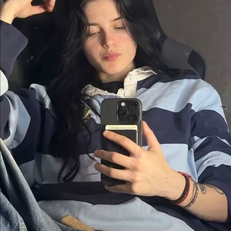 Juliana thumbnail