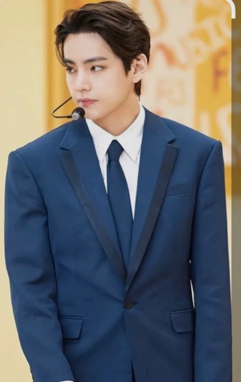 Kim Taehyung thumbnail