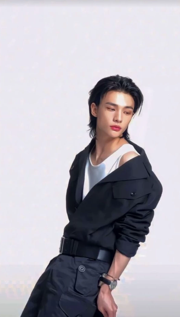 ‡★Hwang Hyunjin★‡ thumbnail