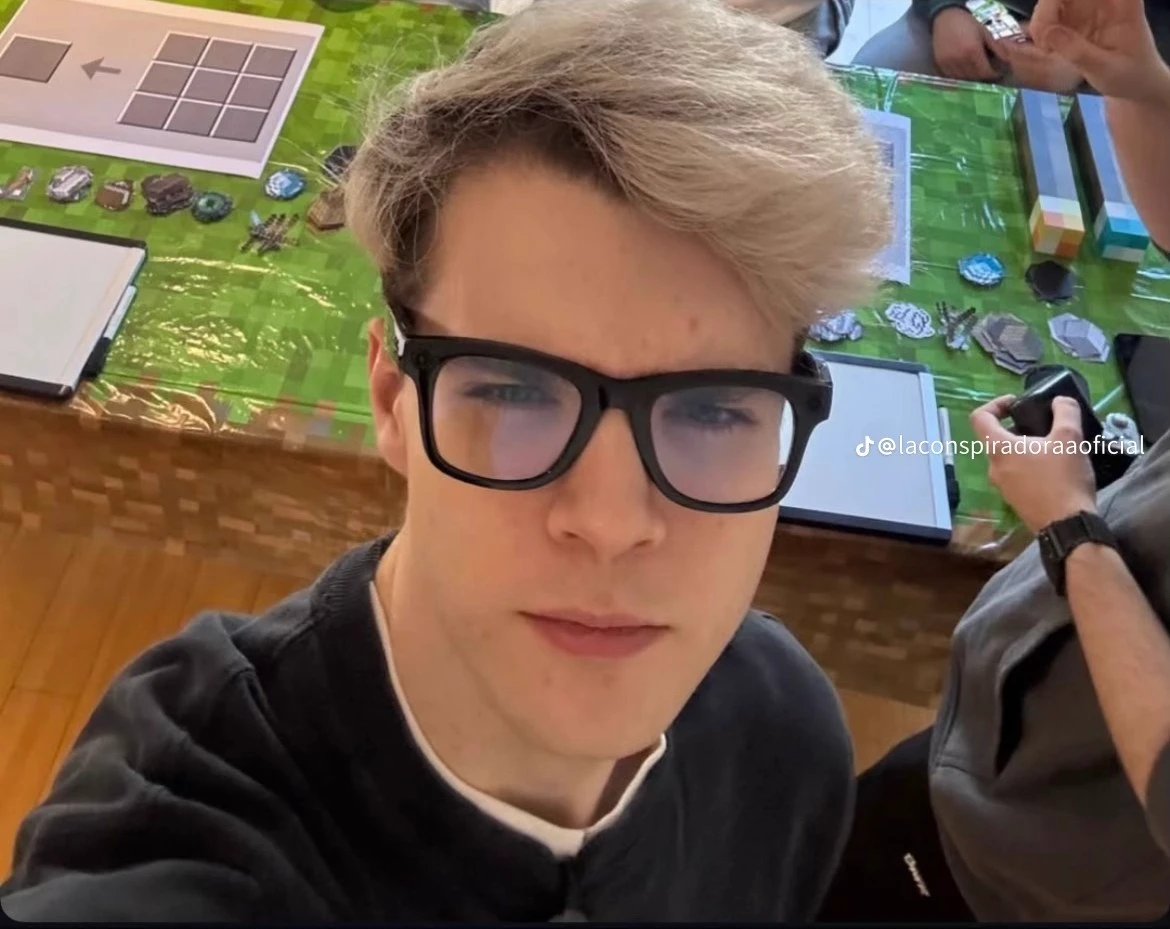 ElianYT thumbnail