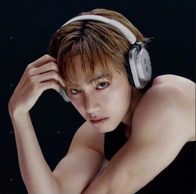 Kim Taehyung  thumbnail