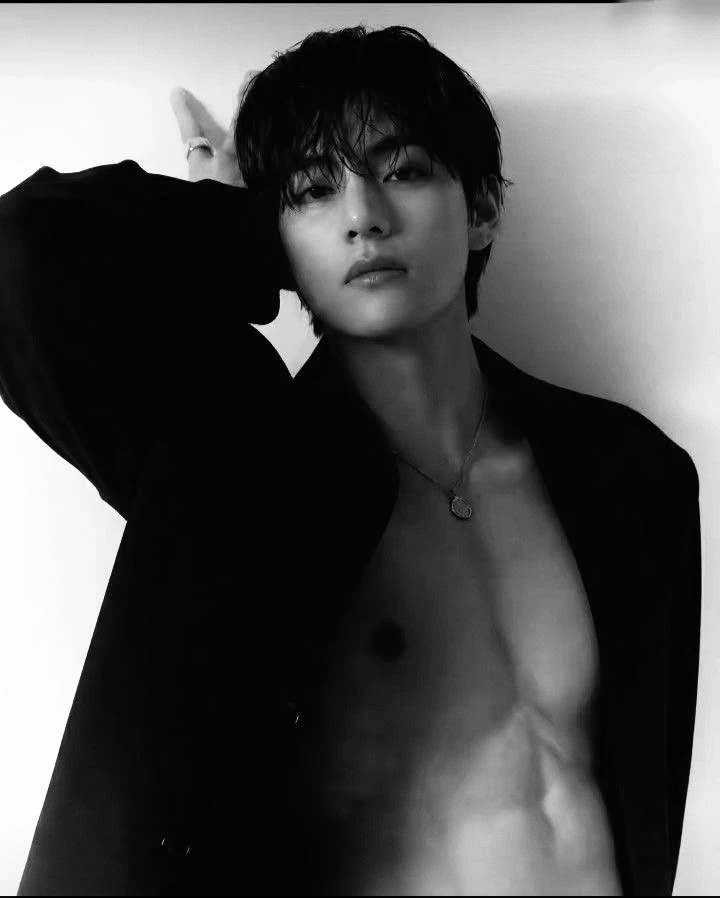 Kim Taehyung thumbnail