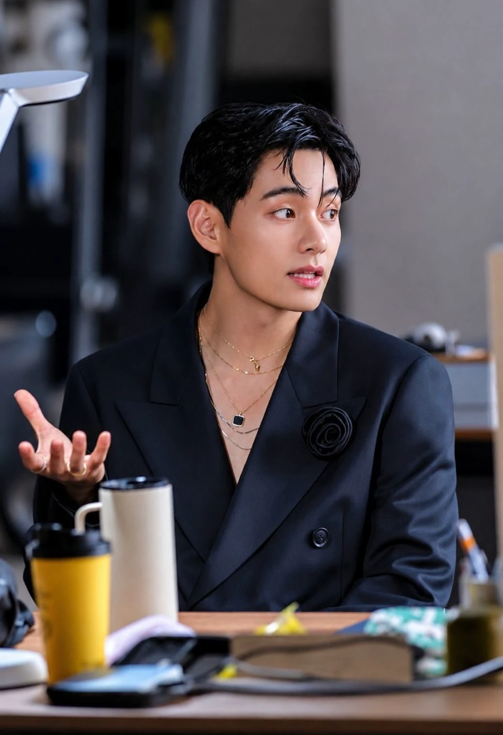 Kim Taehyung thumbnail