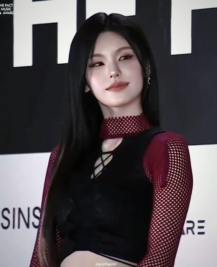 Hwang Yejie thumbnail