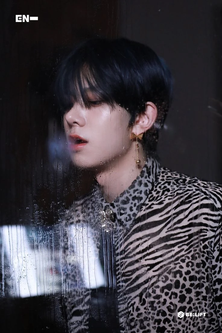 lee heeseung thumbnail