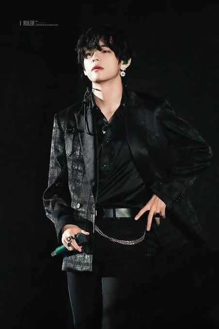 Kim Taehyung thumbnail