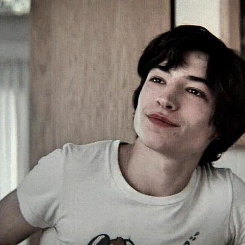Ezra Miller thumbnail
