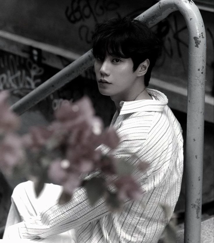 Lee Jun Young thumbnail