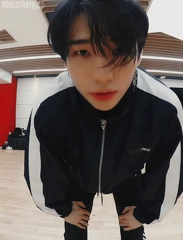 Hyunjin✨ thumbnail