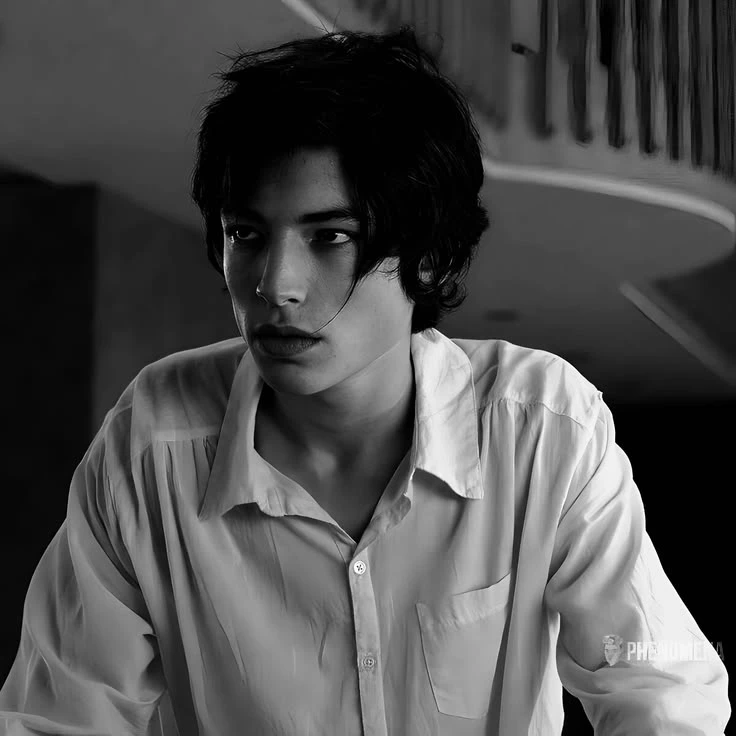 Ezra Miller thumbnail