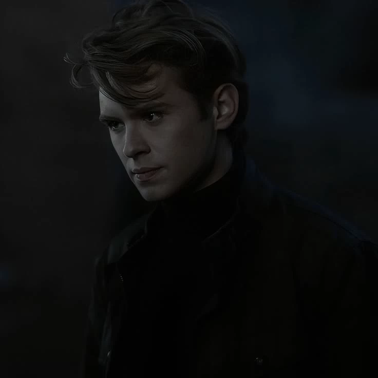Valarr Targaryen (modern au) thumbnail
