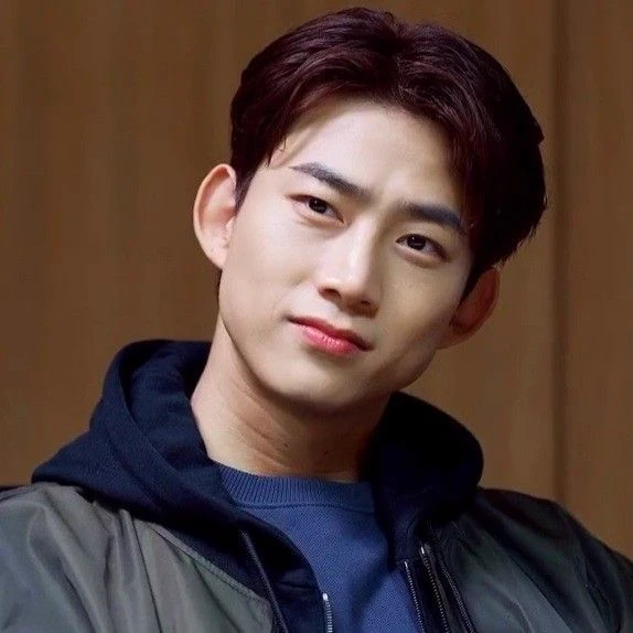 jang junwoo thumbnail