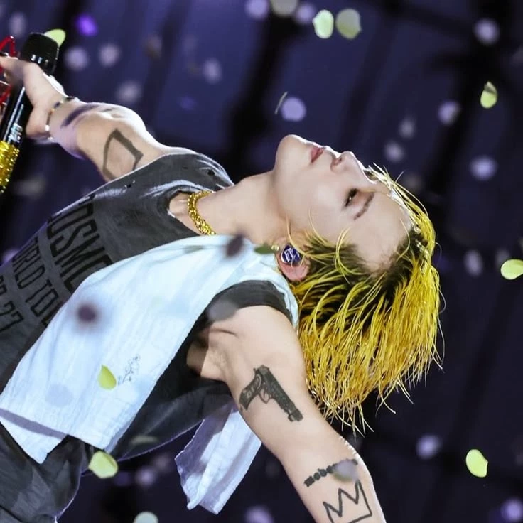 Kwon Jiyong - Gdragon  thumbnail