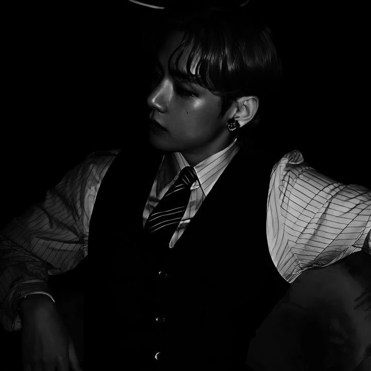 Kim Taehyung thumbnail